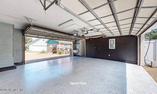 6433 RIVER POINT Drive, Fleming Island, FL 32003