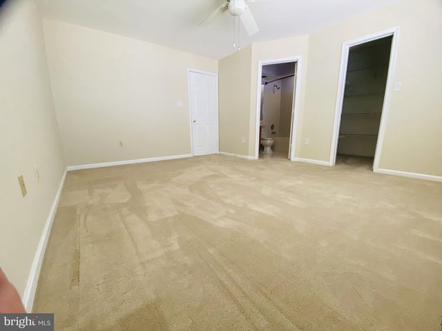 12888 HUNTERBROOK DR, Woodbridge, VA 22192
