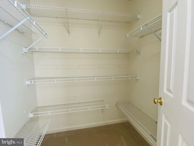 12888 HUNTERBROOK DR, Woodbridge, VA 22192