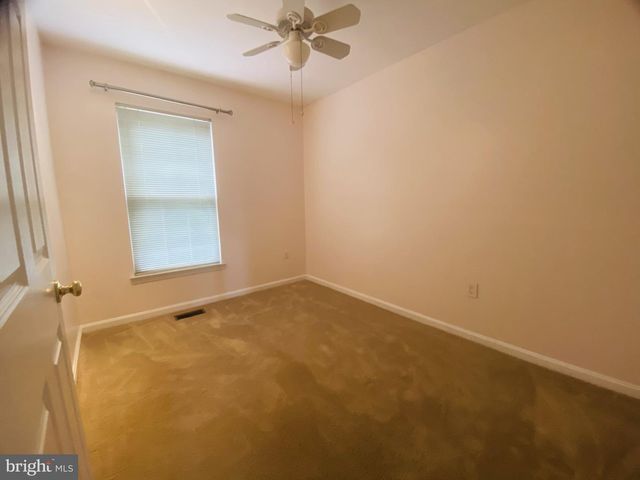 12888 HUNTERBROOK DR, Woodbridge, VA 22192