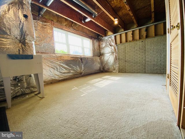 12888 HUNTERBROOK DR, Woodbridge, VA 22192
