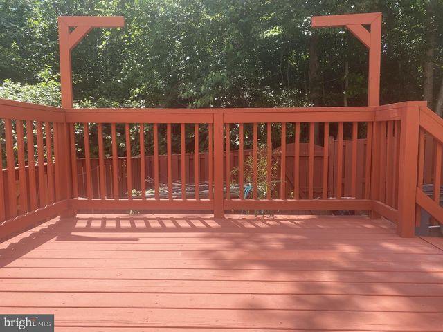 12888 HUNTERBROOK DR, Woodbridge, VA 22192