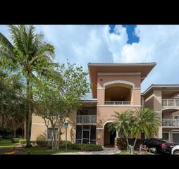 6556 Emerald Dunes Drive 207, West Palm Beach, FL 33411