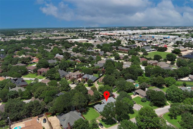 2001 Thames Drive, Arlington, TX 76017