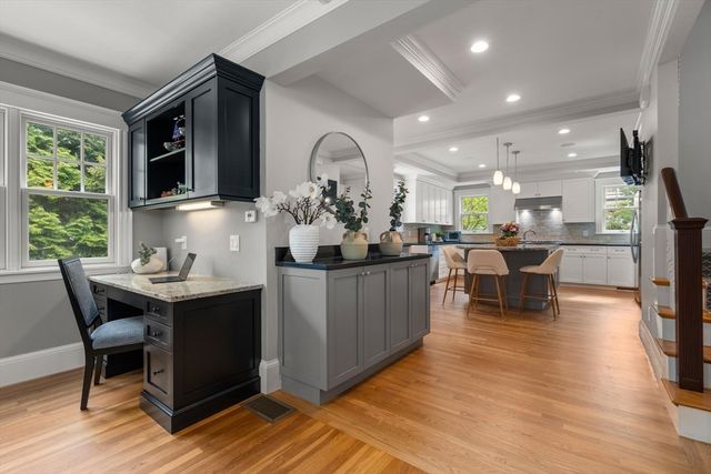 799 Commonwealth Avenue, Newton, MA 02459