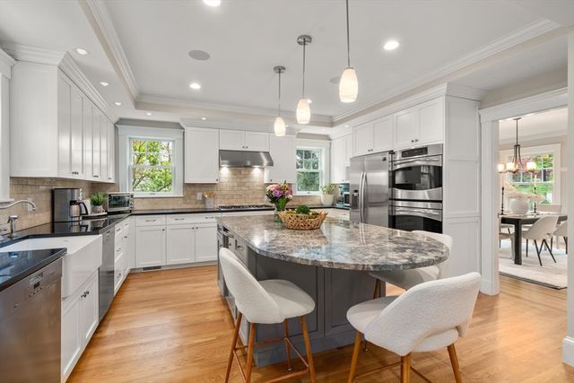 799 Commonwealth Avenue, Newton, MA 02459