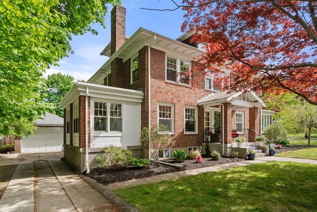 799 Commonwealth Avenue, Newton, MA 02459