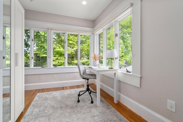 799 Commonwealth Avenue, Newton, MA 02459