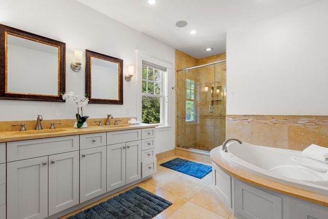 799 Commonwealth Avenue, Newton, MA 02459