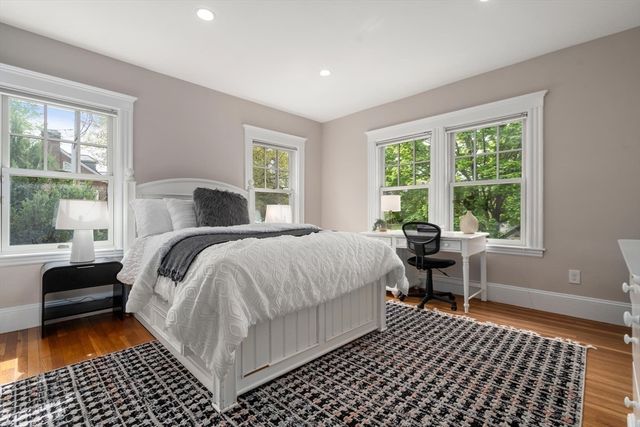 799 Commonwealth Avenue, Newton, MA 02459