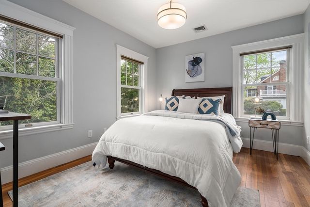 799 Commonwealth Avenue, Newton, MA 02459