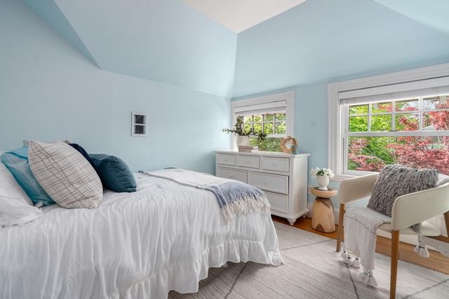 799 Commonwealth Avenue, Newton, MA 02459