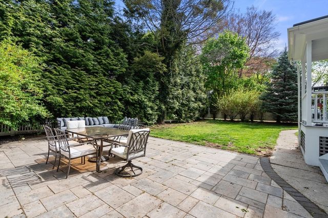 799 Commonwealth Avenue, Newton, MA 02459