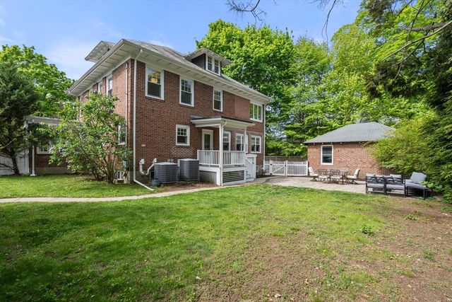 799 Commonwealth Avenue, Newton, MA 02459