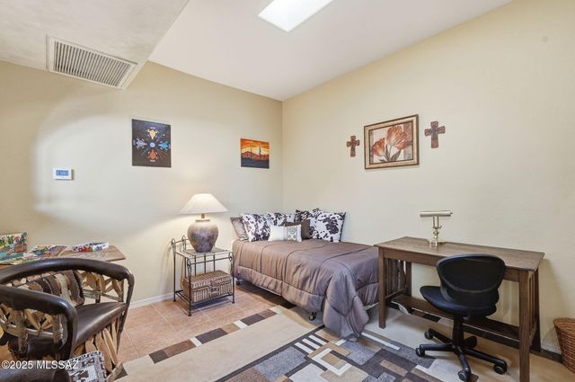 575 W Via Rosaldo, Green Valley, AZ 85614