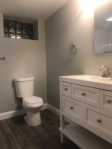 60 Puritan 1, Somerville, MA 02145