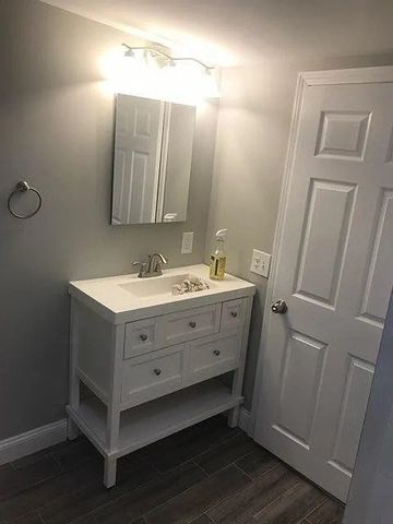 60 Puritan 1, Somerville, MA 02145