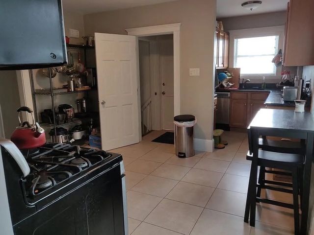 60 Puritan 1, Somerville, MA 02145