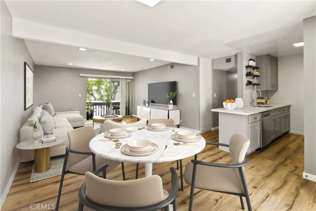 18620 Hatteras Street 223, Tarzana, CA 91356