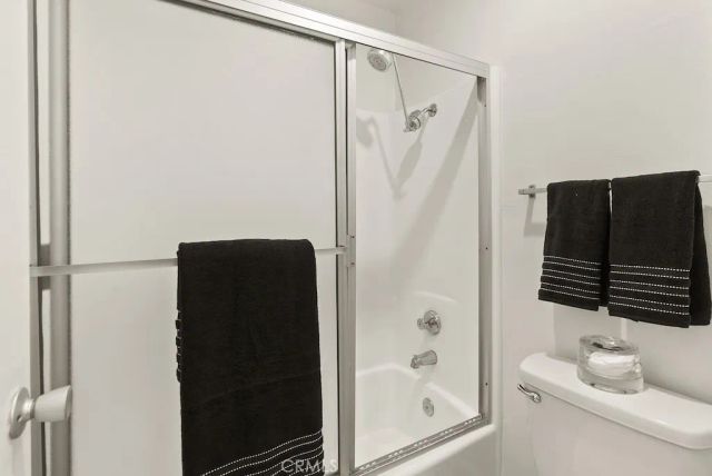 18620 Hatteras Street 223, Tarzana, CA 91356