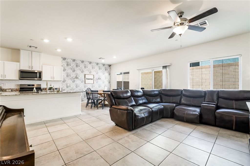 1087 Gentle Swan Street, Henderson, NV 89011 — photo 4