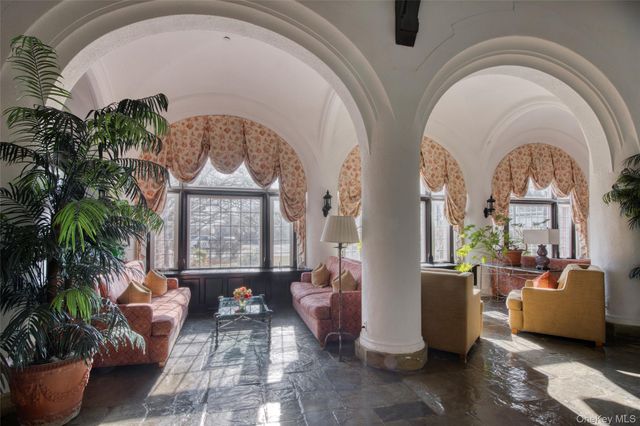 236 Edgemere Street 223, Montauk, NY 11954