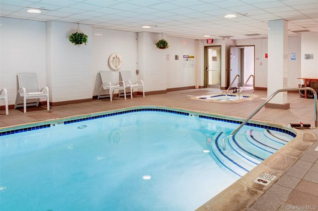 236 Edgemere Street 223, Montauk, NY 11954