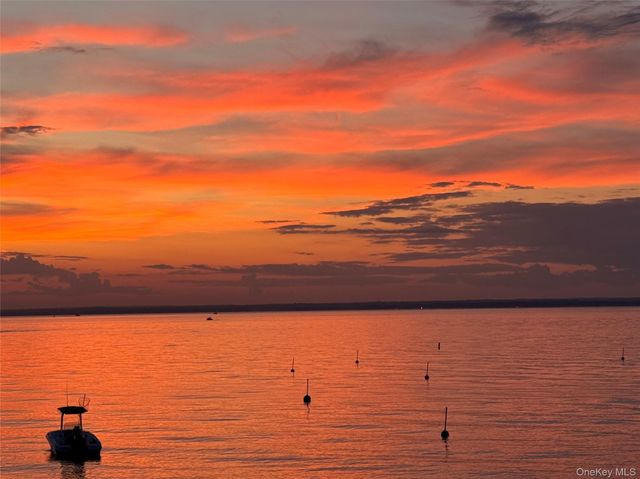 236 Edgemere Street 223, Montauk, NY 11954