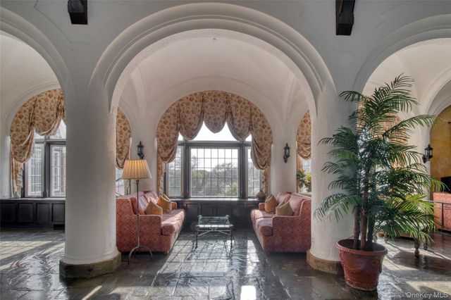 236 Edgemere Street 223, Montauk, NY 11954