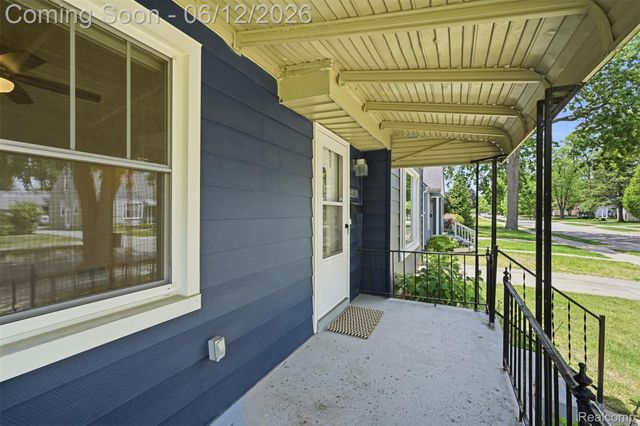 1920 Brockton Avenue, Royal Oak, MI 48067