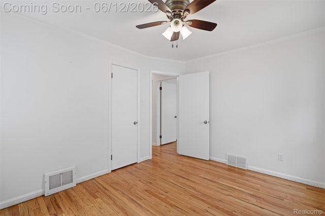 1920 Brockton Avenue, Royal Oak, MI 48067