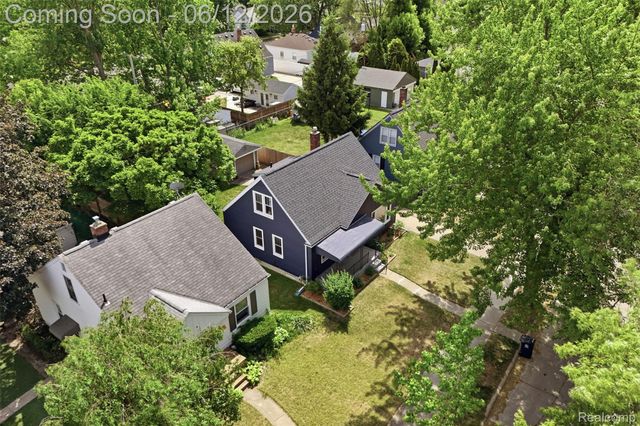 1920 Brockton Avenue, Royal Oak, MI 48067