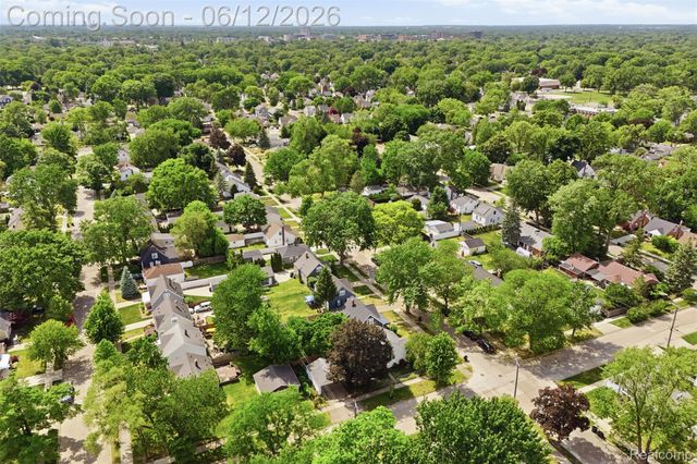 1920 Brockton Avenue, Royal Oak, MI 48067