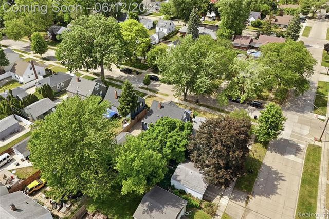 1920 Brockton Avenue, Royal Oak, MI 48067