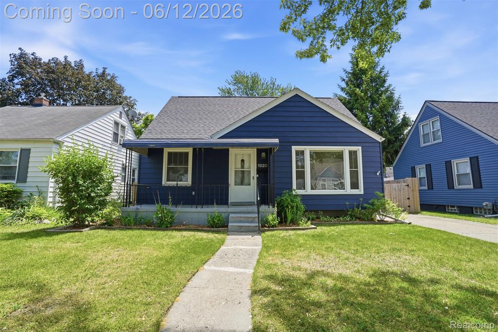 1920 Brockton Avenue, Royal Oak, MI 48067