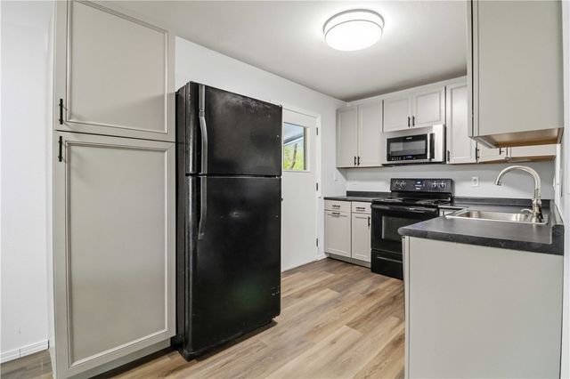 7 Kalynn Lane, Bella Vista, AR 72714