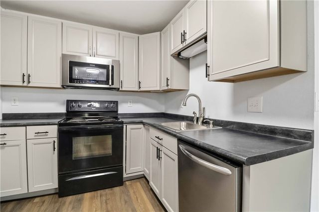 7 Kalynn Lane, Bella Vista, AR 72714