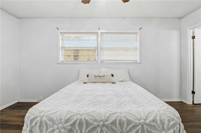 7 Kalynn Lane, Bella Vista, AR 72714