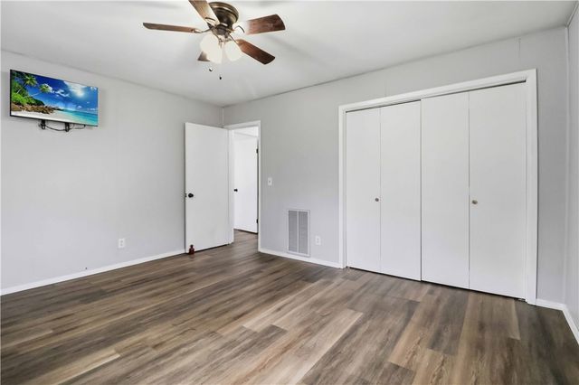 7 Kalynn Lane, Bella Vista, AR 72714