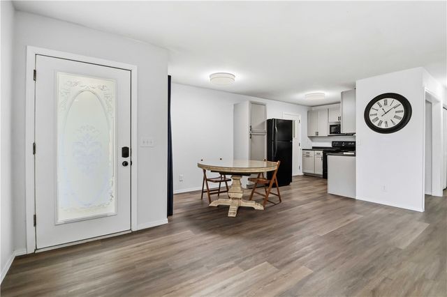 7 Kalynn Lane, Bella Vista, AR 72714