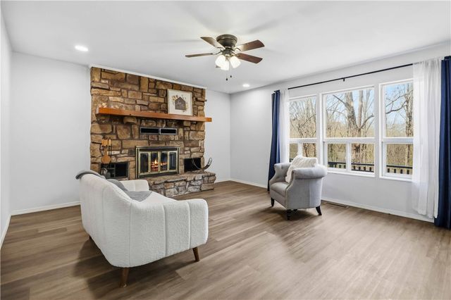 7 Kalynn Lane, Bella Vista, AR 72714