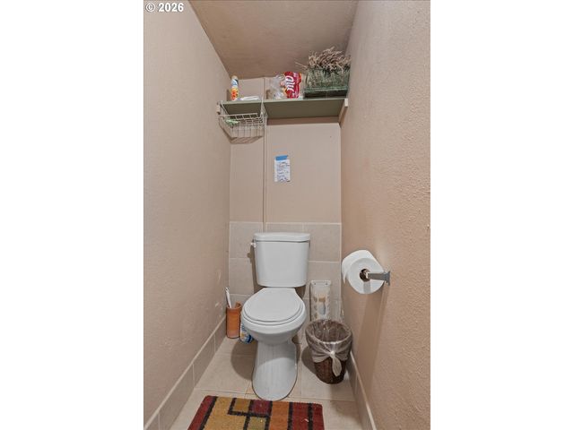 8536 Se STARK St, Portland, OR 97216