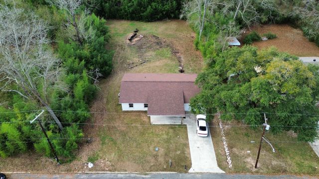 303 N Prairie St, Leesville, LA 71446