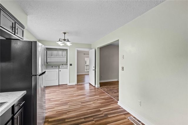 2302 Beth Lane, Bentonville, AR 72712