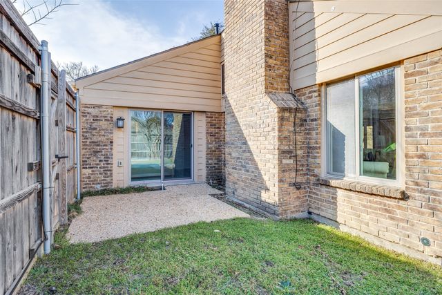 3919 Winter Park Lane, Addison, TX 75001