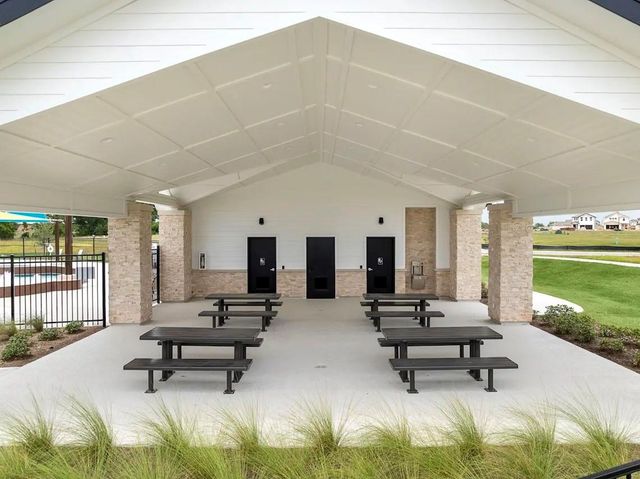 3914 Windy Whisper Drive, Brookshire, TX 77423