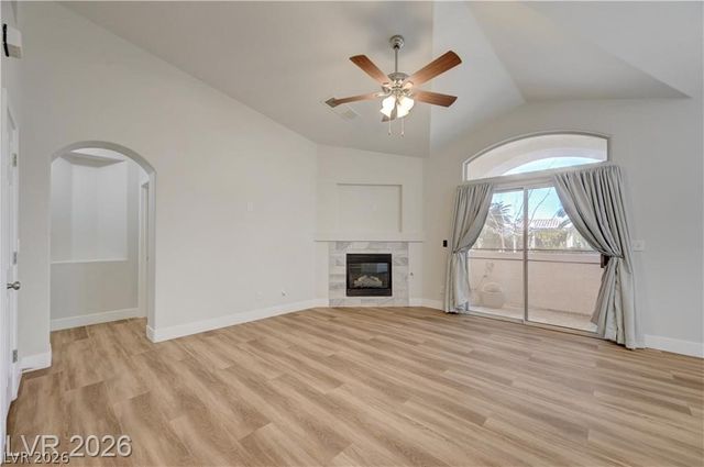 7250 White Dove Drive 104, Las Vegas, NV 89149