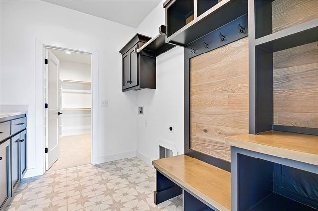 13411 W 174th Terrace, Overland Park, KS 66221