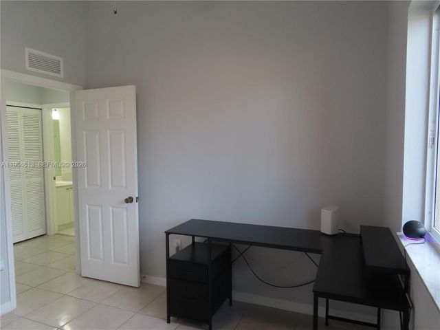 3398 NE 9th Dr 201, Homestead, FL 33033