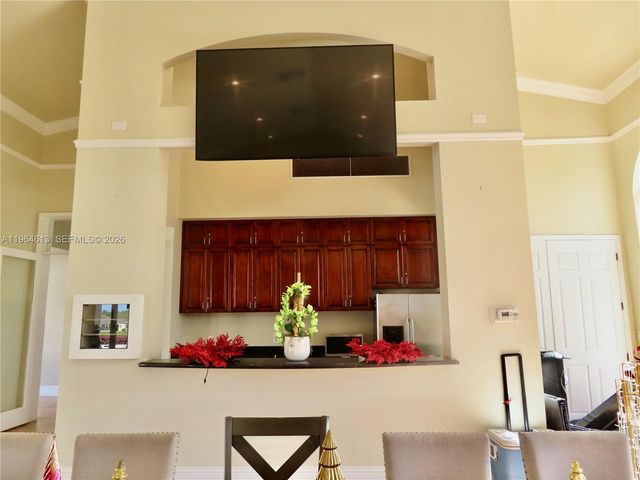 3398 NE 9th Dr 201, Homestead, FL 33033